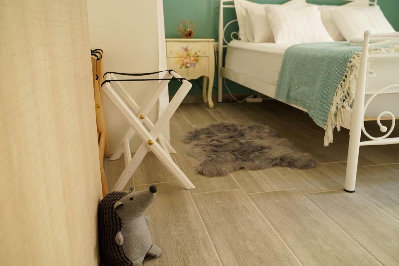 Athens Central Apartment 2 Mins To Metro Exterior foto